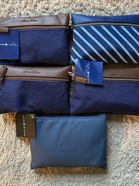 5 x United Airlines Premium Economy Toiletry Kits - Brooks Brothers & Therabody